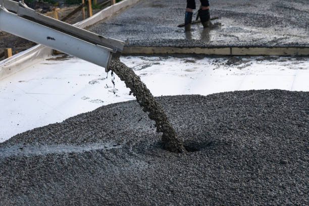 Best Concrete Pool Decks in Riverdale, CA